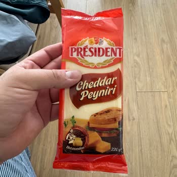 Küflü Cheddar Peyniri Satın Alındı, Geri Ödeme Ve Denetim Talebi