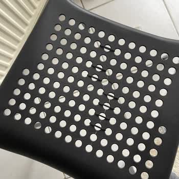 Kırılan Sandalye Oturma Parçalarının Fiş Şartı Olmadan Ücretli Temini Talebi