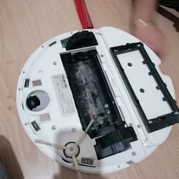 Roborock Q8 Max'te Sürekli Su Sızıntısı Ve Şarj Sorunu, Ücret İadesi Talebi