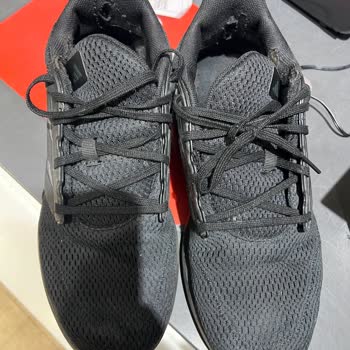 Deichmann Mağazasında Kısa Sürede Deformasyon Gösteren Adidas Ayakkabı İade Talebi