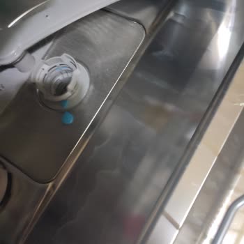 Bosch Bulaşık Makinesinde Temizlik Sorunu Ve Servis Çözüm Getiremiyor