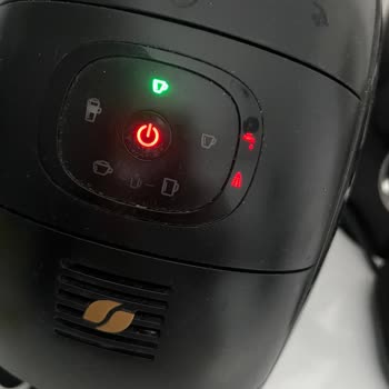 Garanti Süresi Biten Nescafé Gold Barista Makinemde Temizleme Işığı Yanıyor Ve Su Çekmiyor