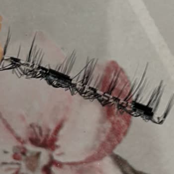 Tüketici Hakları İhlali: Hatalı Kirpik Ve İade Reddi