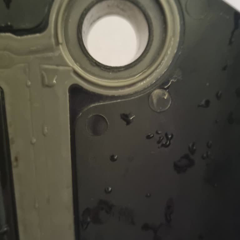 Philips Kahve Makinesinin Süt Haznesindeki Kırık Parça Garanti Kapsamında Değiştirilmedi