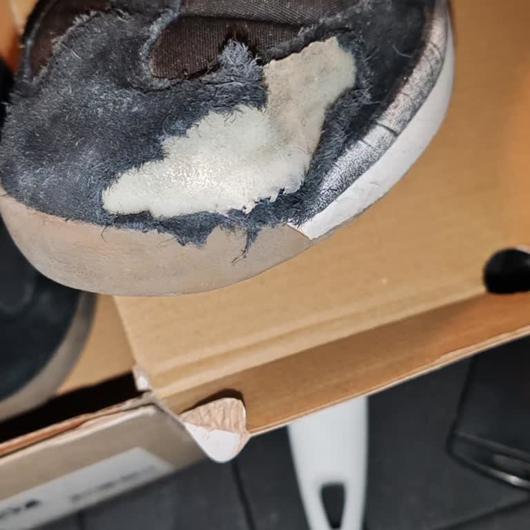 Çocuğumun Spor Ayakkabısı 20 Günde Açıldı, Mağazadan Ret Cevabı