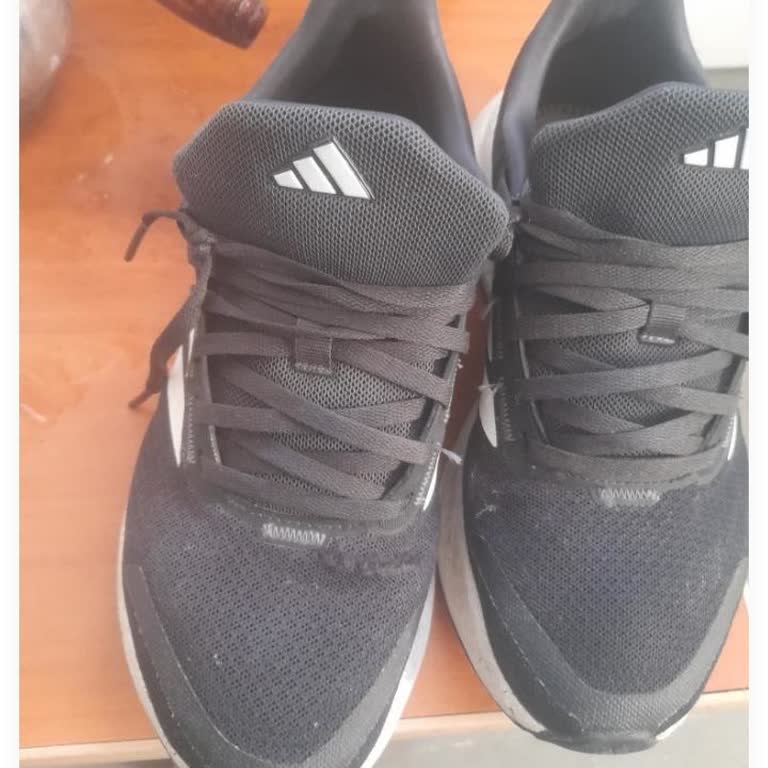 In Street Erken Yıpranan Adidas Ayakkabı İçin Mağazanın Kullanıcı Hatası Reddine Karşı İade Talebi