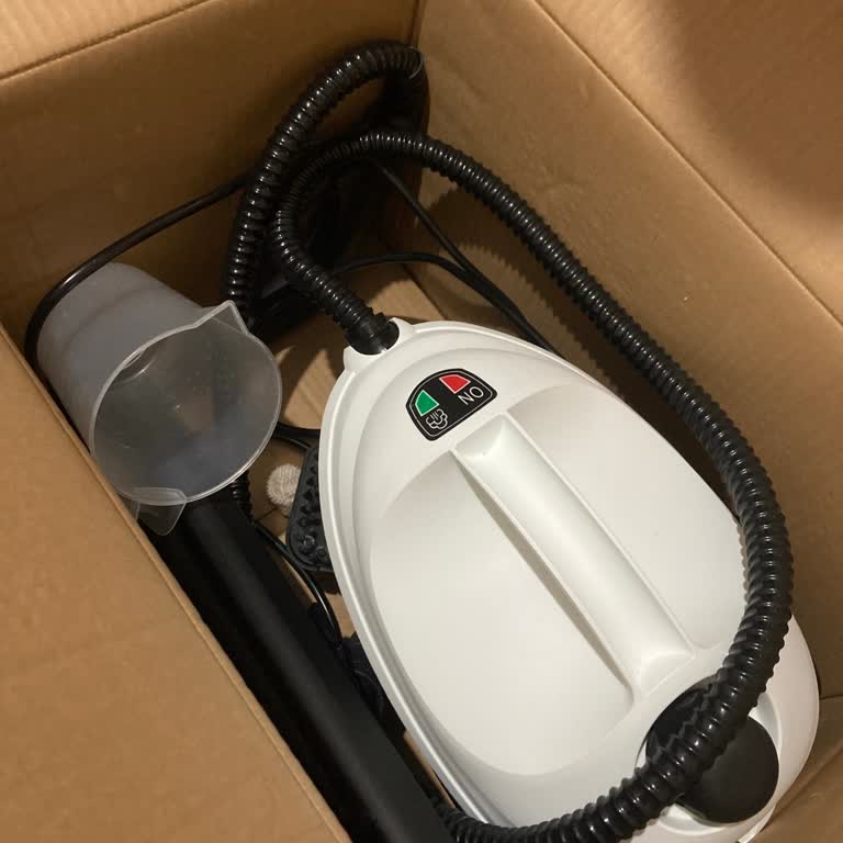 Garanti Kapsamındaki Buhar Makinesinde Sıcak Su Sızıntısı Ve Ücretsiz Tamir Talebi