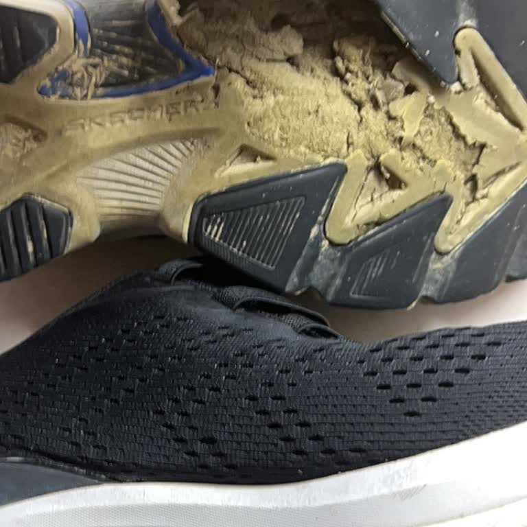 Afyon Skechers Mağazasında 2 Yıllık Garanti İhlali Ve Hızlı Taban Erimesi