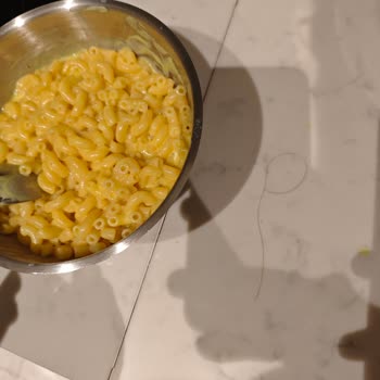 Migros'tan Pastavilla Mac And Cheese Ürününde Saç Keşfi
