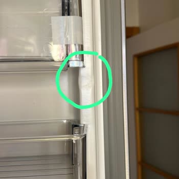 Hasarlı Buzdolabı Kapak Değişimi İçin Acil Çözüm Talebi