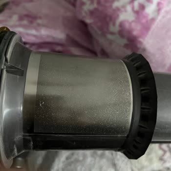 Dyson V15 Detect Absolute’da Göçük Ve Silikon Yırtılması Kalite Sorunu Olarak Gözardı Edildi