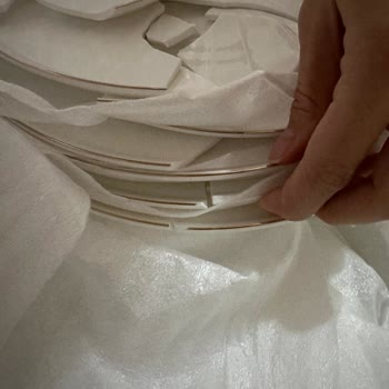 Kırık Servis Seti Ve Cevapsız İade Talebi