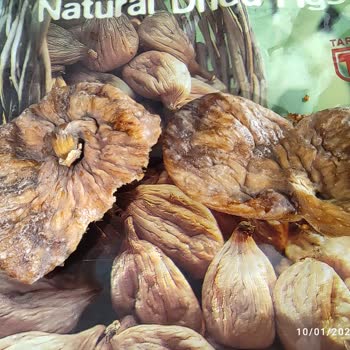 Kuru İncir Paketi Üzerinde Simsiyah Küflenme Gıda Güvenliğini Tehdit Ediyor