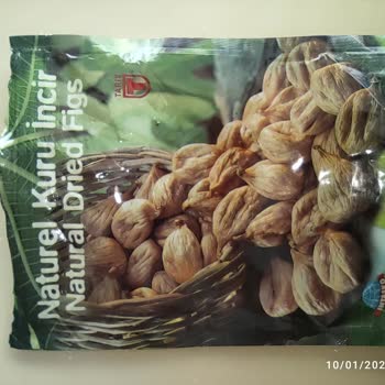 Kuru İncir Paketi Üzerinde Simsiyah Küflenme Gıda Güvenliğini Tehdit Ediyor