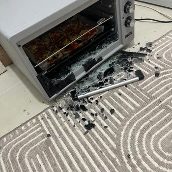 Akel Ev Aletleri Midi Fırının Camı Durup Dururken Patladı!