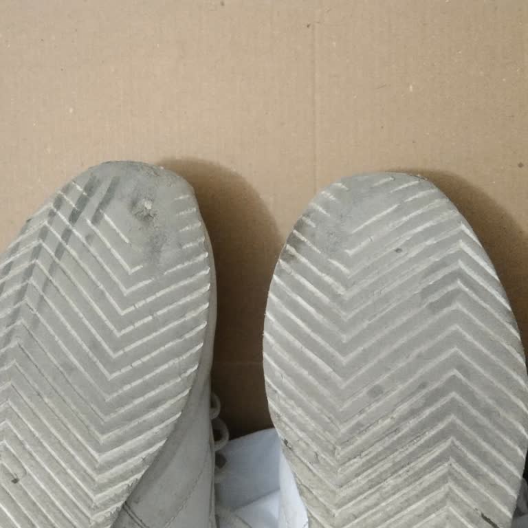 Kısa Sürede Deforme Olan Ayakkabı İçin Garanti Reddi Ve Bilgi Eksikliği