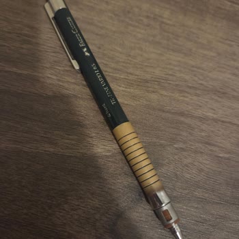 Faber-Castell Kaleminde Metal Kaplamanın Aşınması Sağlık Endişesi Yaratıyor