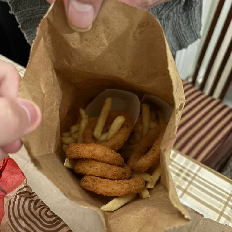 Whopper Burger Eksikliği Ve Cevapsız Şikayet