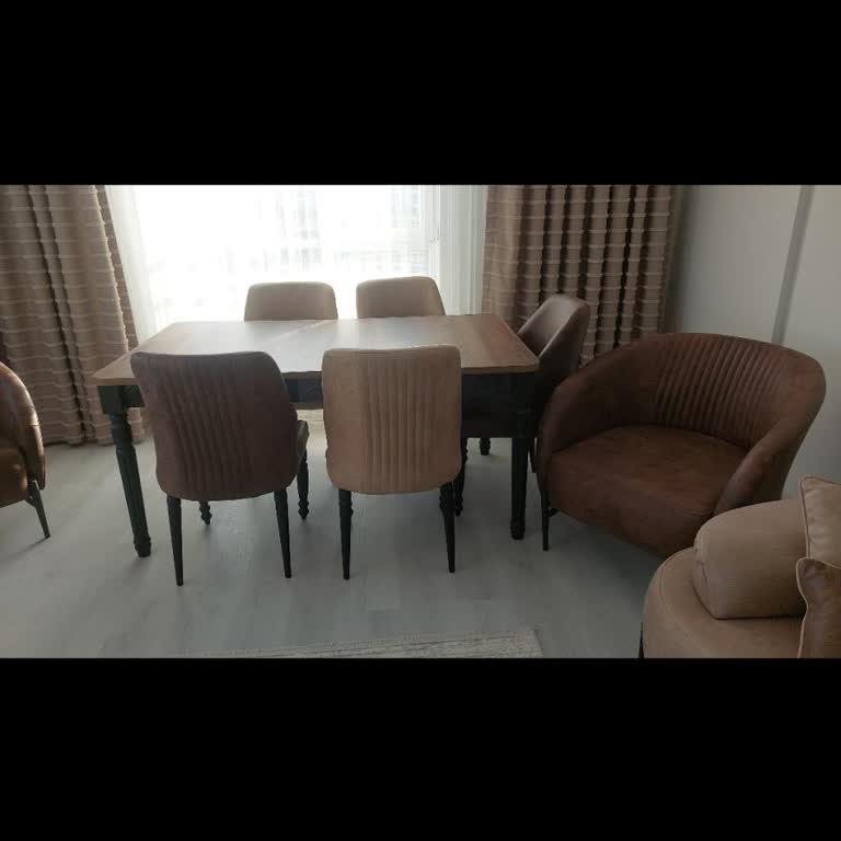 Kırılan Sandalye Ayağı İçin 3 Ay Boyunca Çözüm Bekleyen Müşteri