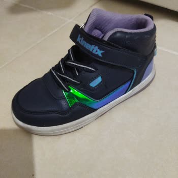 Kinetix Çocuk Ayakkabısında Üretim Hatası: Topuk Açıldı