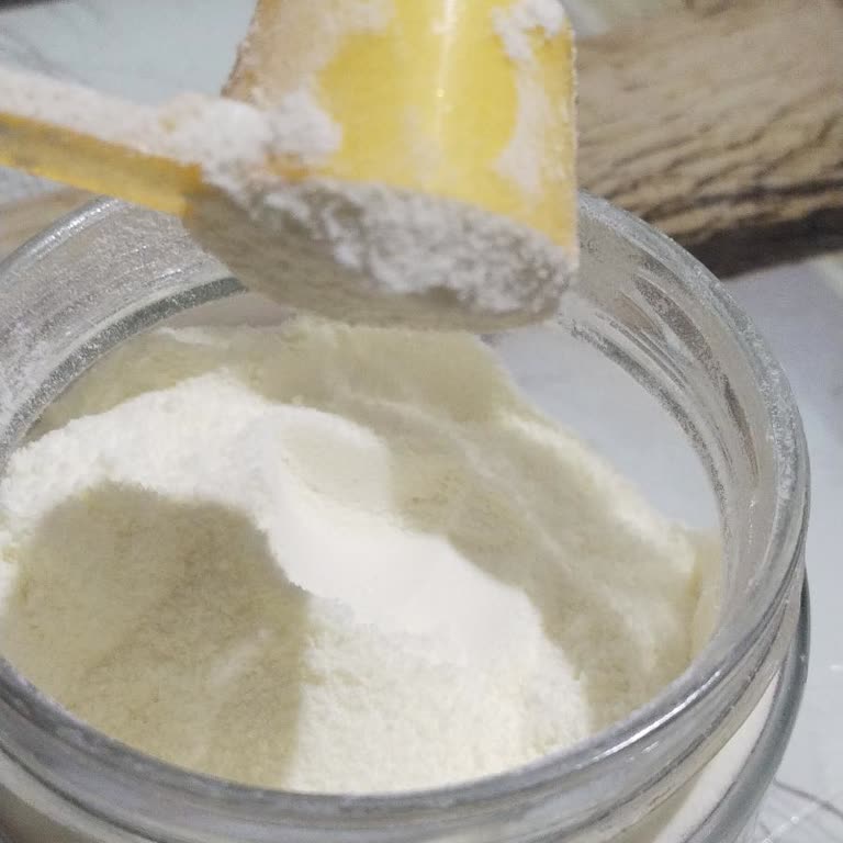 Balık Kokulu Bebelac Maması: Bebek Sağlığına Risk?