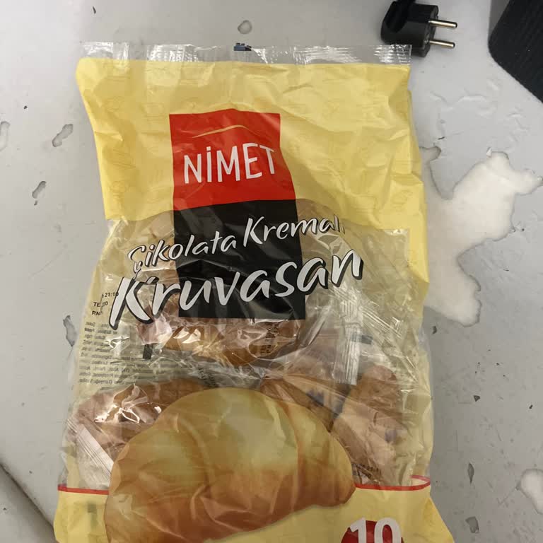 Kruvasan İçinden Plastik Çıktı, Sağlık Endişesi Ve Tazmin Talebi