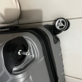 Kırık Valiz Ve Eksik Teker: Çocuklu Yolcuların Yaşadığı Mağduriyet