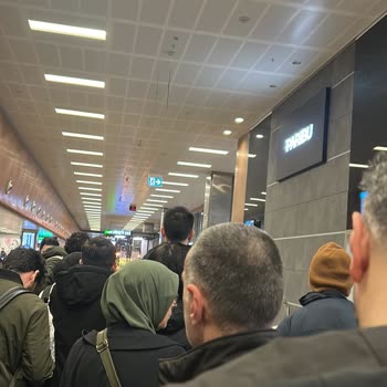 Sağlık Riski Olan Uzun Bekleme Ve Bilgi Eksikliği