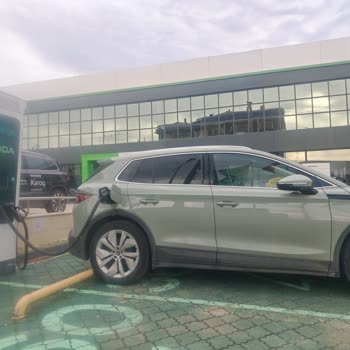 Şarj İstasyonunda Güç Kesintisi Ve Bağlantı Kesilememesi Müşteri Hizmetleri İhmali