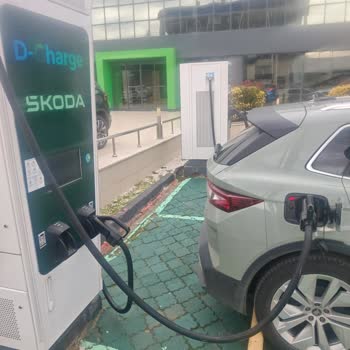 Şarj İstasyonunda Güç Kesintisi Ve Bağlantı Kesilememesi Müşteri Hizmetleri İhmali