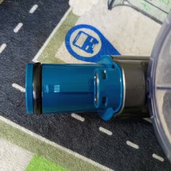 Philips XC8057/01 Dikey Süpürge Bağlantı Parçasının Kırılması Ve Dayanıklılık Sorunu