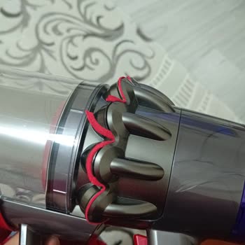 Dyson V11 Süpürgede Contalarda Üretim Hatası Ve Müşteri Hizmetindeki İhmal Nedeniyle İade Talebi