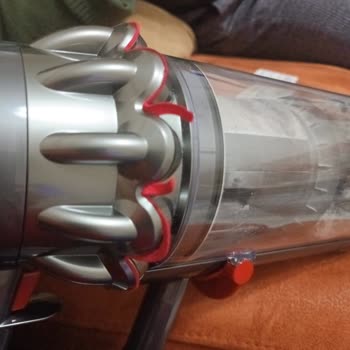 Dyson V11 Süpürgede Contalarda Üretim Hatası Ve Müşteri Hizmetindeki İhmal Nedeniyle İade Talebi