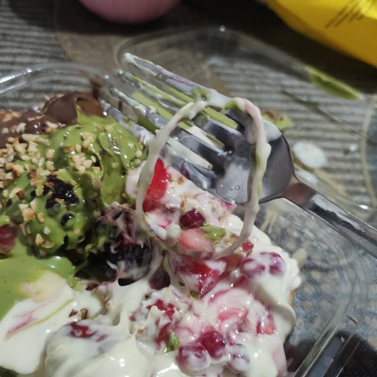 Always Waffle Yemeksepeti Waffle İçinden Lastik Çıktı, İade Reddedildi