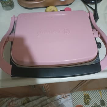 Karaca Korkmaz Tost Makinesinde Üç Beş Kullanımda Parça Kırıldı