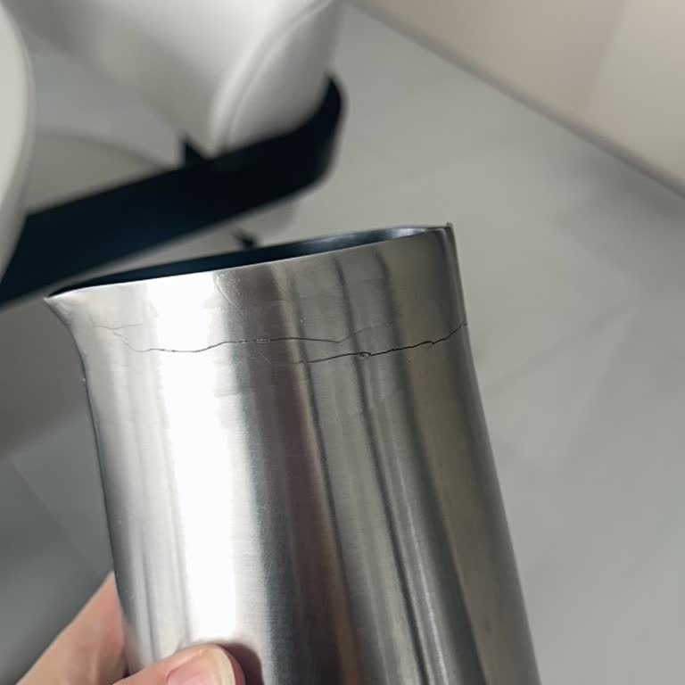 Arzum Okka Rich Spin M Model Kahve Makinesinde Üretim Hatası Nedeniyle Çatlak Ve Su Sızıntısı