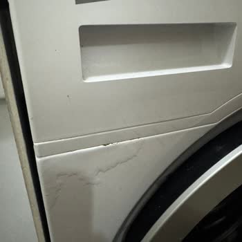 Beko Çamaşır Makinesinde Boya Sorunu Ve Ücretsiz Değişim Talebi