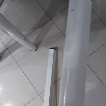 Defolu Sandalyeler, Geciken Teslimat Ve İade Sorunu