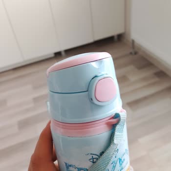 Çantanın Kenar Bantları Renk Soldu, Suluk Deforme Oldu