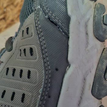 Skechers Sağ Tek Ayakkabının Patlaması Ve Garanti Reddiyle Çözülmedi