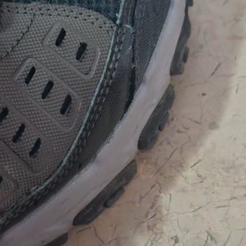 Skechers Sağ Tek Ayakkabının Patlaması Ve Garanti Reddiyle Çözülmedi