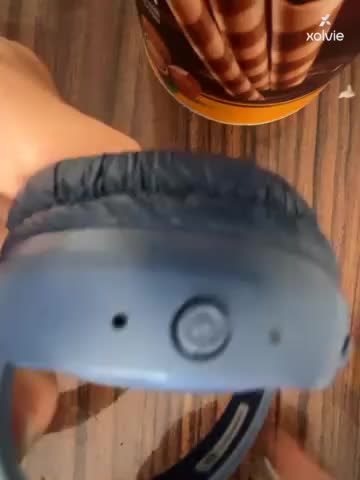 JBL 560BT Headphones Stop Charging — Device Won’t Turn On video cover