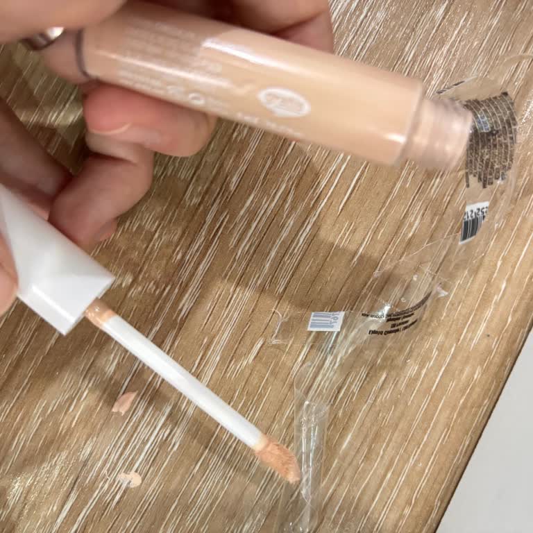 Beaulis Close It Concealer Neredeyse Boş Çıktı Ve Değişim İsteği