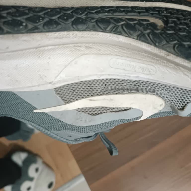 Nike Ayakkabısındaki Üretim Hatası Nedeniyle Değişim Ve İade Talebi