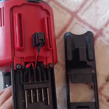 Garanti Kapsamında Batarya Takma Yerinin Kırılması