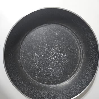 Granit Tava İç Yüzeyinin Hızlı Soyulması Ve Garanti Kapsamında Değişim Talebi