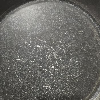 Granit Tava İç Yüzeyinin Hızlı Soyulması Ve Garanti Kapsamında Değişim Talebi