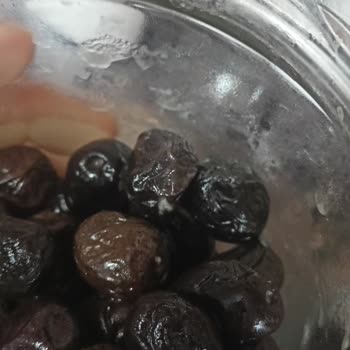 Kartepe Şubesinden Aldığım Zeytin Hızlı Küflendi Ve Sağlık Endişesi