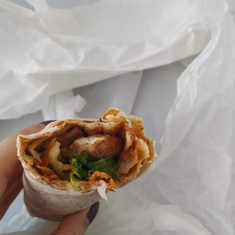 Vegan Siparişine Tavuk Ürün Gönderildi Ve Fiyat Farkı İade Edilmedi