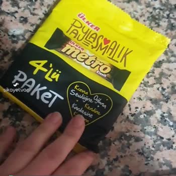 Ülker Bayat Çikolata Ve Açık Paket